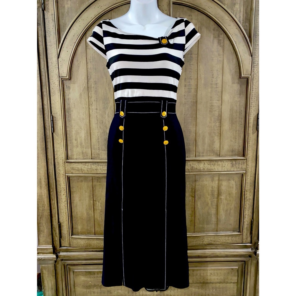 Black and white pencil stripped dress